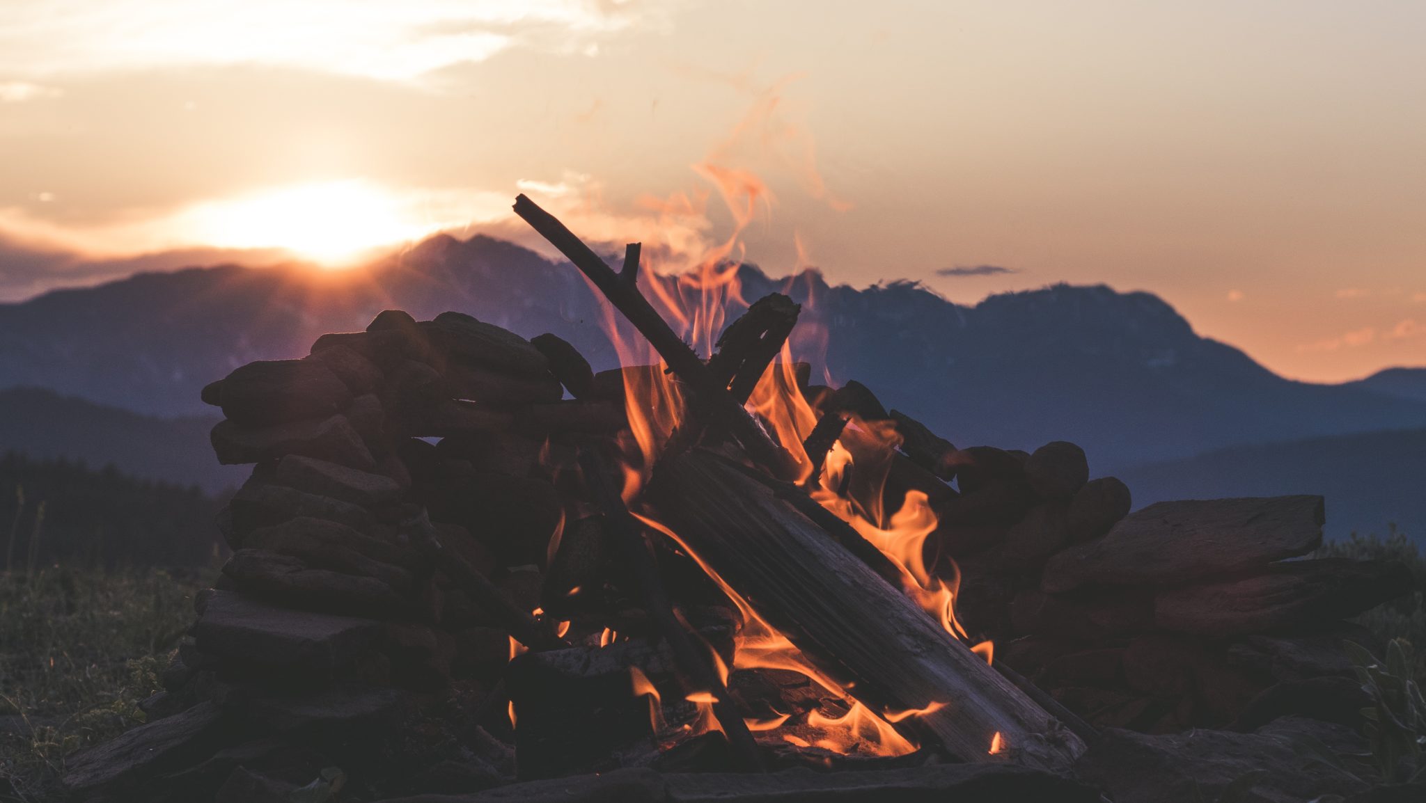 Campfire Stories: Tips From the Storytelling Masters